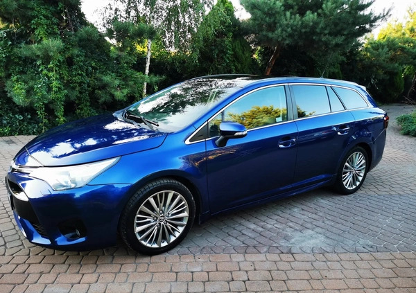 Toyota Avensis cena 42850 przebieg: 274700, rok produkcji 2015 z Korsze małe 781